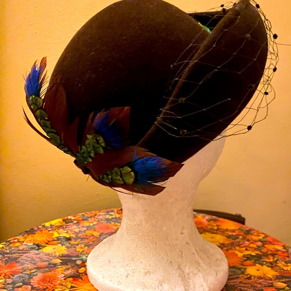 Church hat - Picture 1 of 3